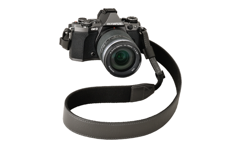 OM-D_E-M5_Mark_II_Limited_Edition_EKit_Strap.png